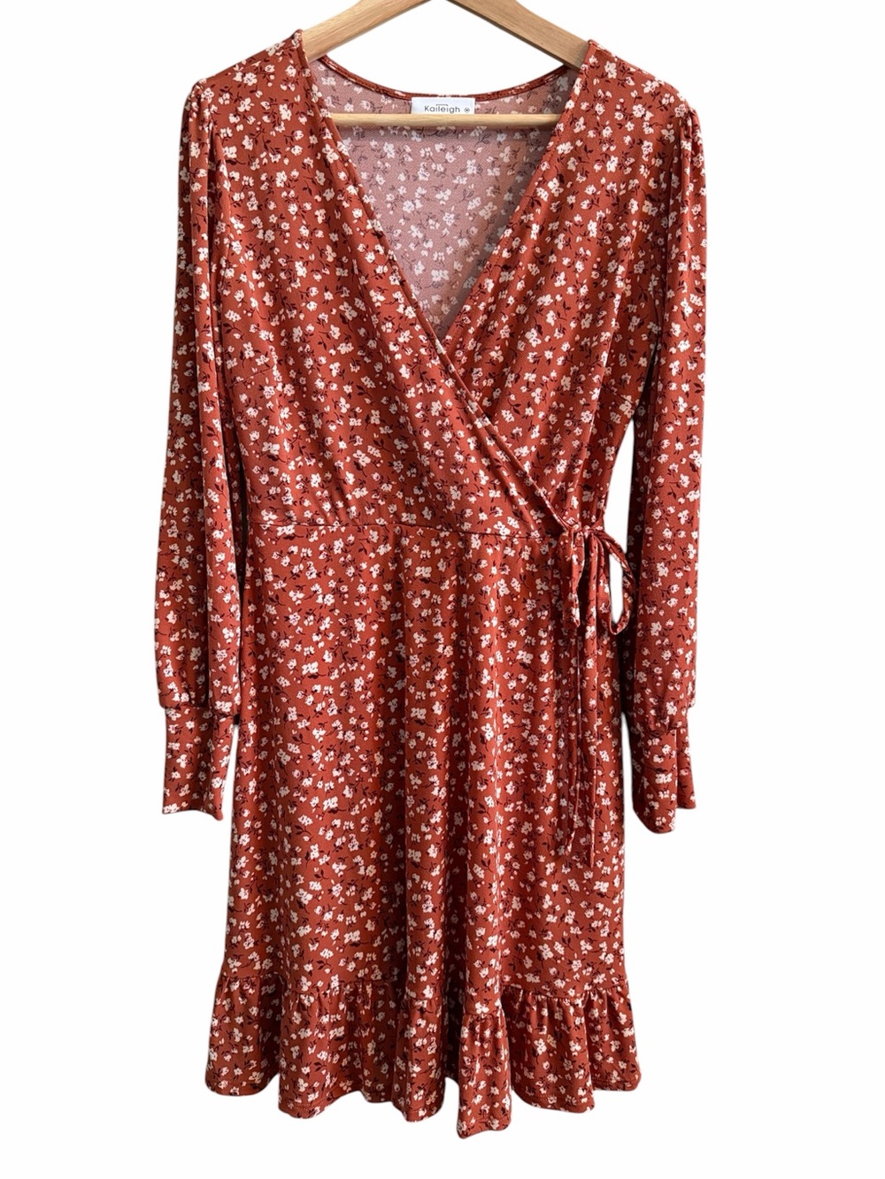 Kaileigh Dress Women Sz M Faux Wrap Rust White Floral V Neck Long Slv Ruffle Hem